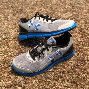 Youth Under Armour shoes